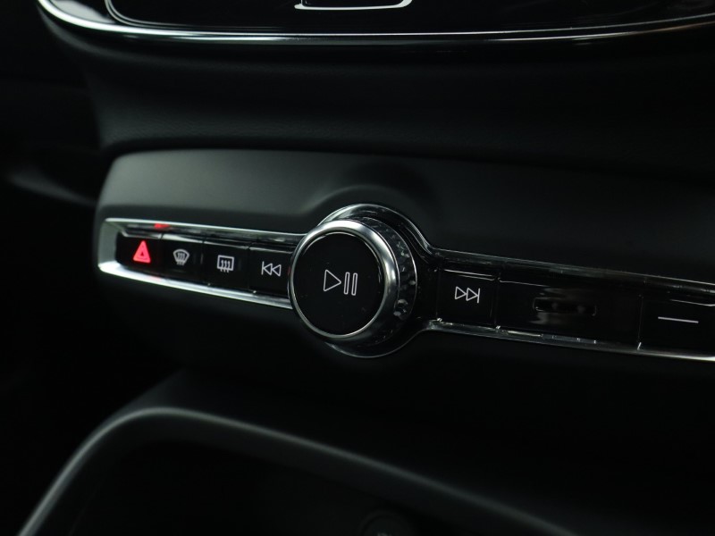 Used Volvo XC40 2024 for sale - 76981338: Photo 39