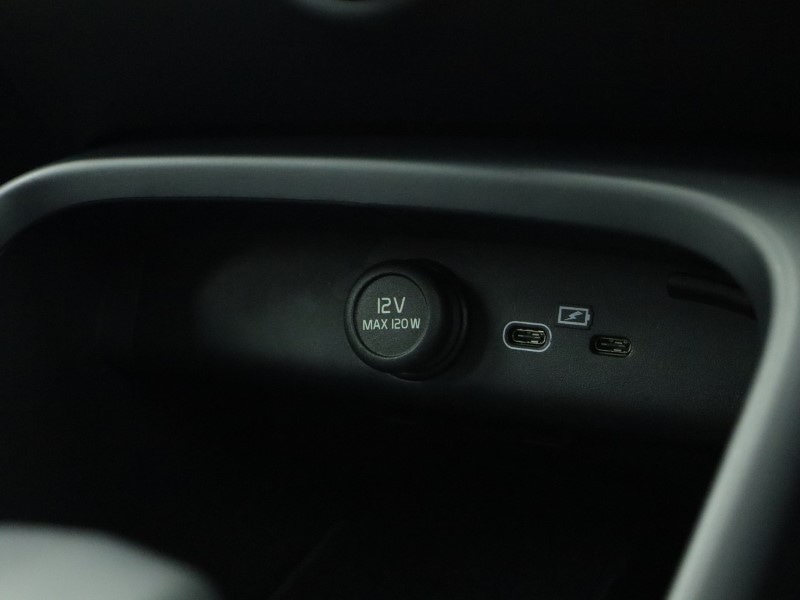 Used Volvo XC40 2024 for sale - 76981338: Photo 40