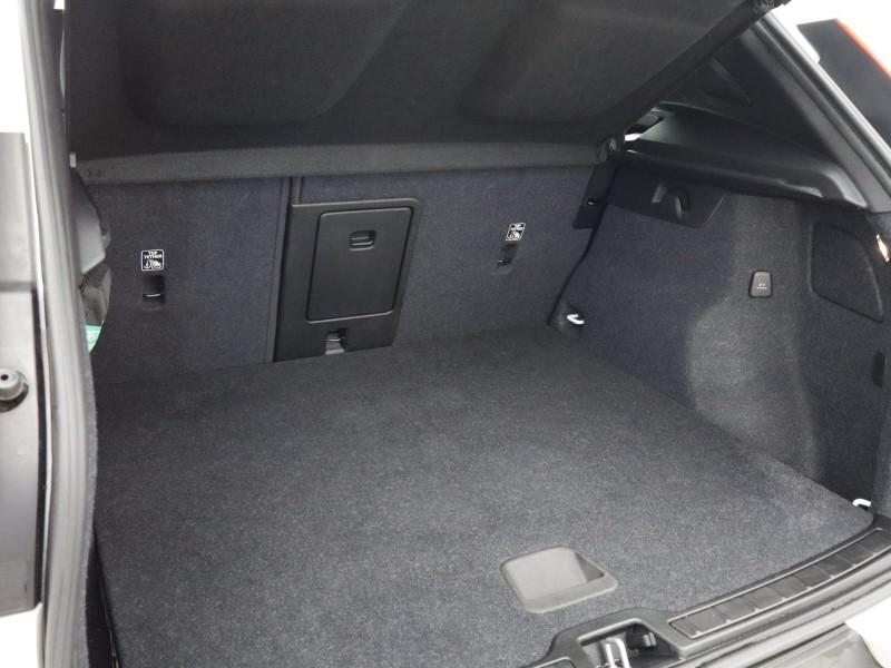 Used Volvo XC40 2024 for sale - 76981338: Photo 45