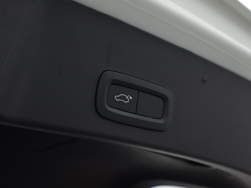 Used Volvo XC40 2024 for sale - 76981338: Photo 46