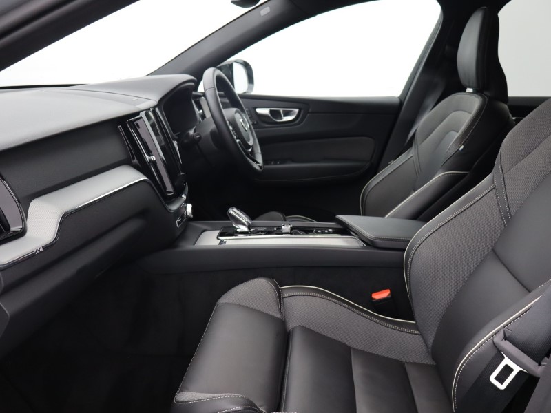 Used Volvo XC60 2025 for sale - 76981686: Photo 5