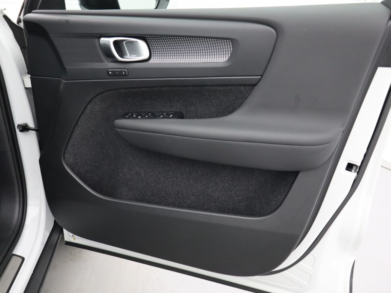 Used Volvo XC40 2024 for sale - 76981399: Photo 16