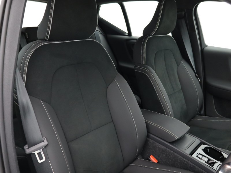 Used Volvo XC40 2024 for sale - 76981399: Photo 25