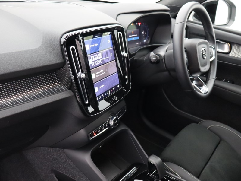 Used Volvo XC40 2024 for sale - 76981399: Photo 28