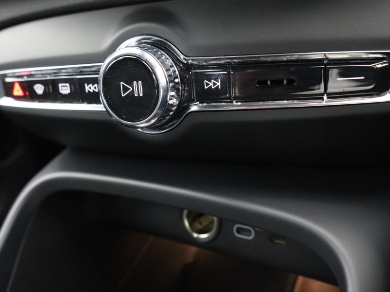 Used Volvo XC40 2024 for sale - 76981399: Photo 42