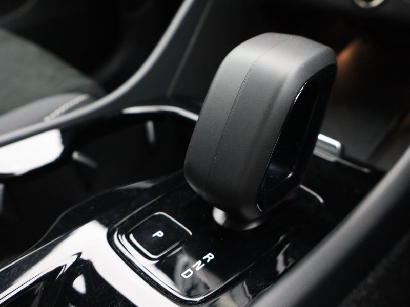 Used Volvo XC40 2024 for sale - 76981399: Photo 44