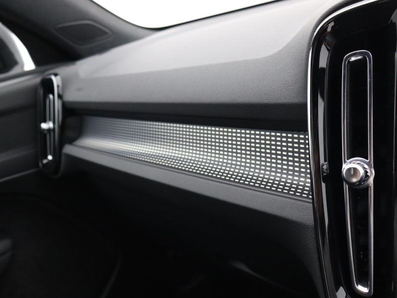 Used Volvo XC40 2024 for sale - 76981399: Photo 46