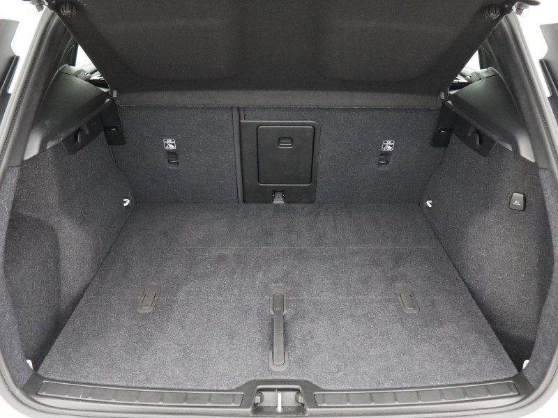 Used Volvo XC40 2024 for sale - 76981399: Photo 56