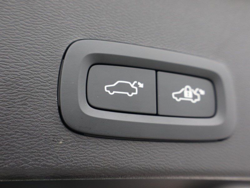 Used Volvo XC40 2024 for sale - 76981399: Photo 57