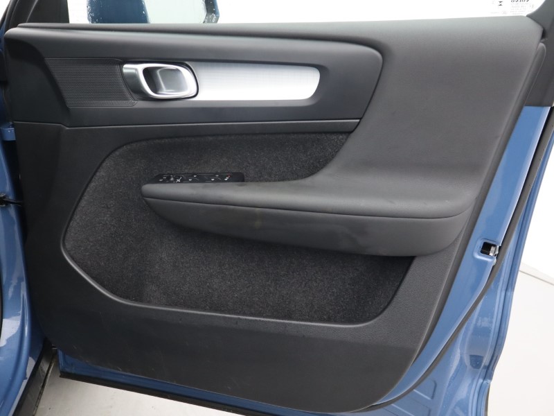 Used Volvo XC40 2023 for sale - 76981646: Photo 16