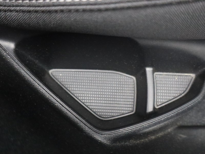 Used Volvo XC40 2023 for sale - 76981646: Photo 27