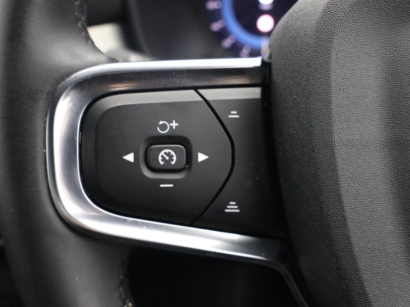 Used Volvo XC40 2023 for sale - 76981646: Photo 32