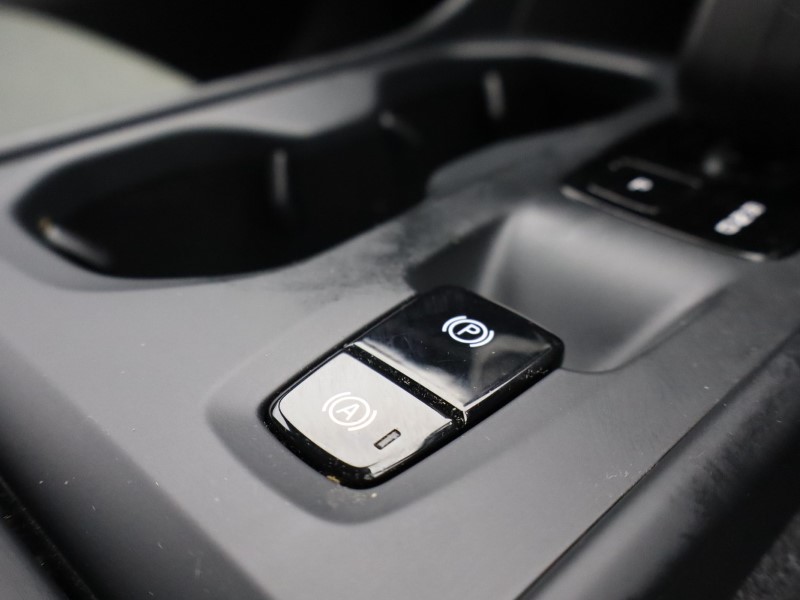 Used Volvo XC40 2023 for sale - 76981646: Photo 42