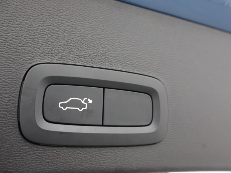 Used Volvo XC40 2023 for sale - 76981646: Photo 53