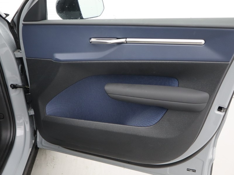 Used Volvo EX30 2025 for sale - 76980971: Photo 15