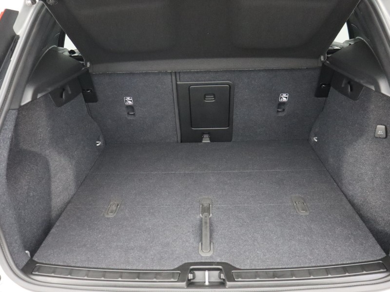 Used Volvo XC40 2024 for sale - 76982351: Photo 19