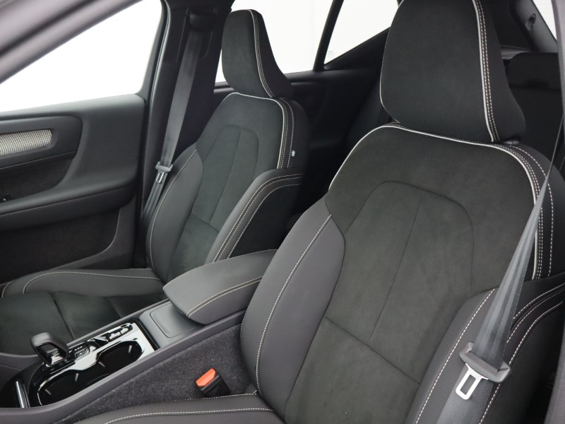 Used Volvo XC40 2024 for sale - 76982351: Photo 40