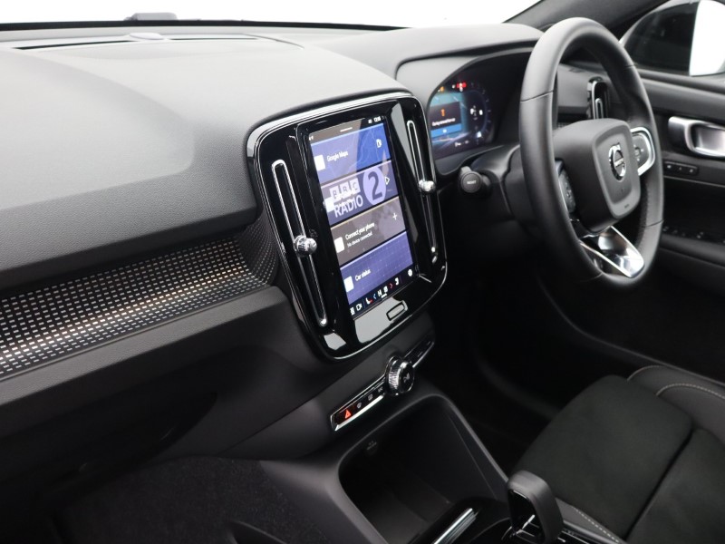 Used Volvo XC40 2024 for sale - 76982351: Photo 42