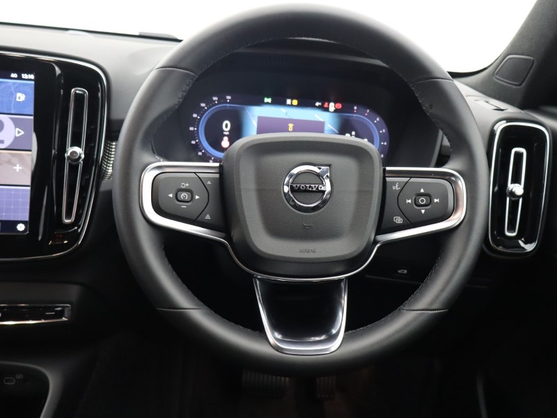 Used Volvo XC40 2024 for sale - 76982351: Photo 49