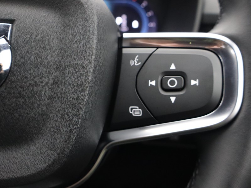 Used Volvo XC40 2024 for sale - 76982351: Photo 51