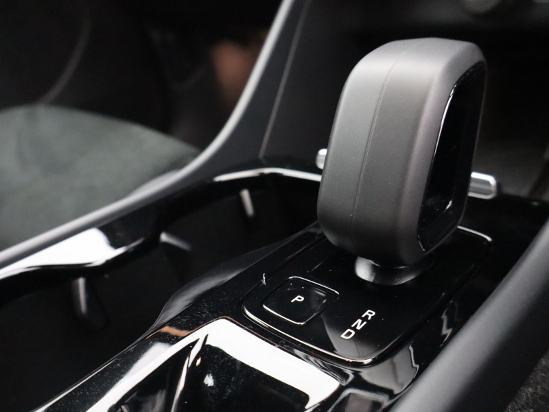 Used Volvo XC40 2024 for sale - 76982351: Photo 57