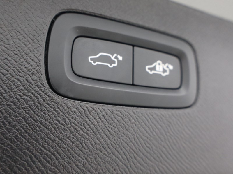 Used Volvo XC90 2025 for sale - 76982142: Photo 25