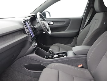 Used Volvo XC40 2024 for sale - 77690968: Photo