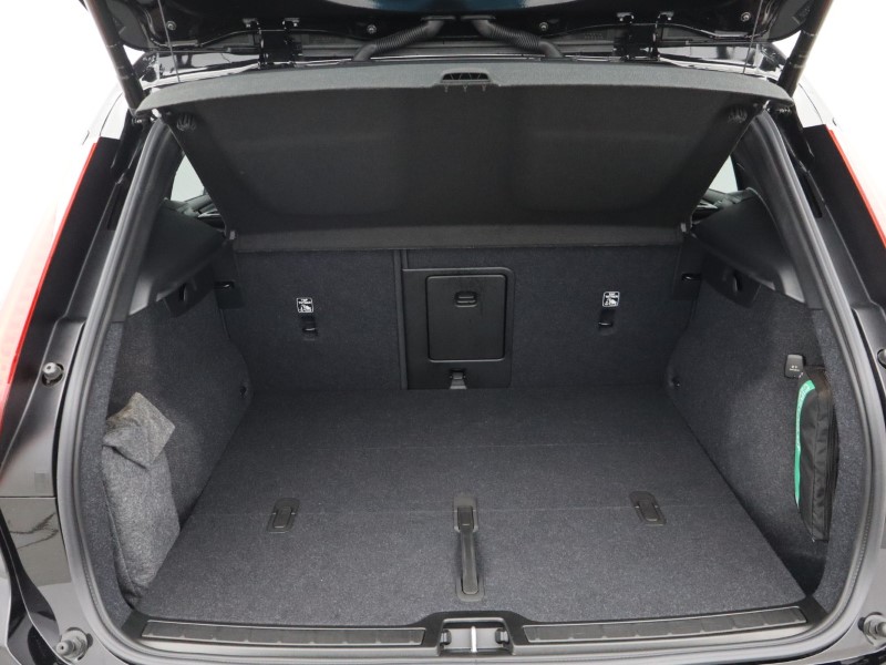 Used Volvo XC40 2025 for sale - 77005483: Photo 17