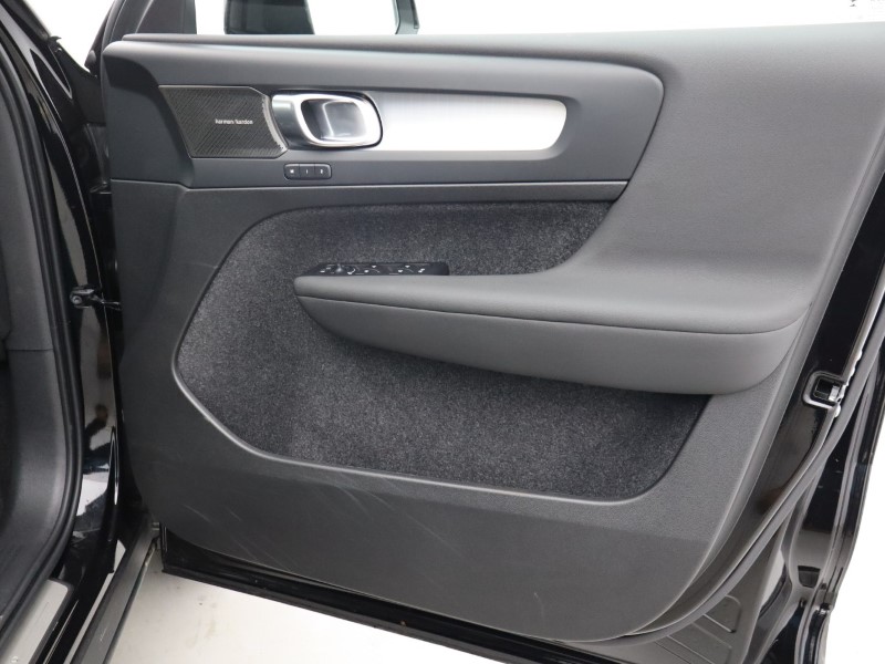 Used Volvo XC40 2025 for sale - 77005483: Photo 30