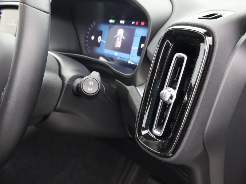 Used Volvo XC40 2025 for sale - 77005483: Photo 35