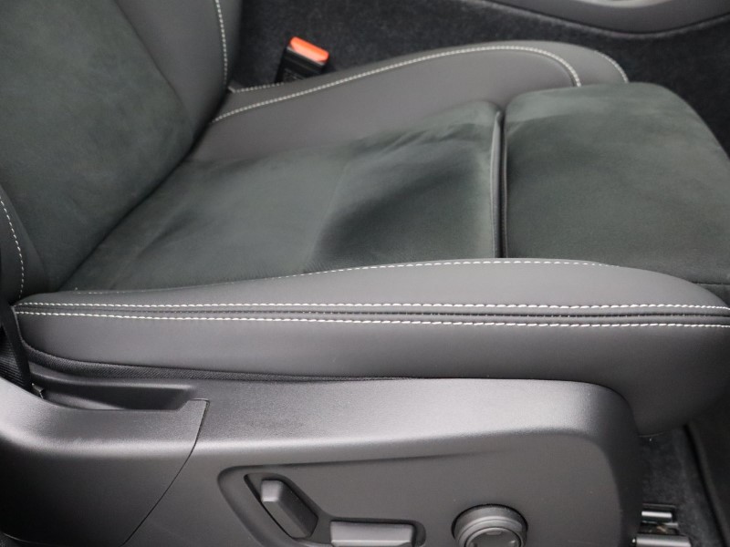 Used Volvo XC40 2025 for sale - 77005483: Photo 38