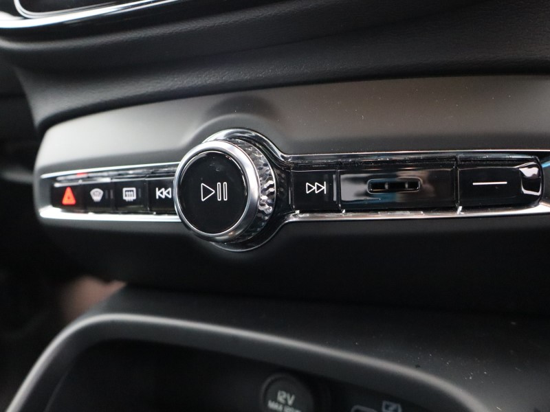 Used Volvo XC40 2025 for sale - 77005483: Photo 62