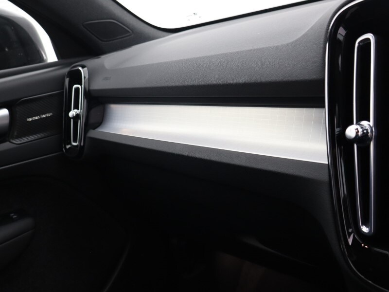 Used Volvo XC40 2025 for sale - 77005483: Photo 65