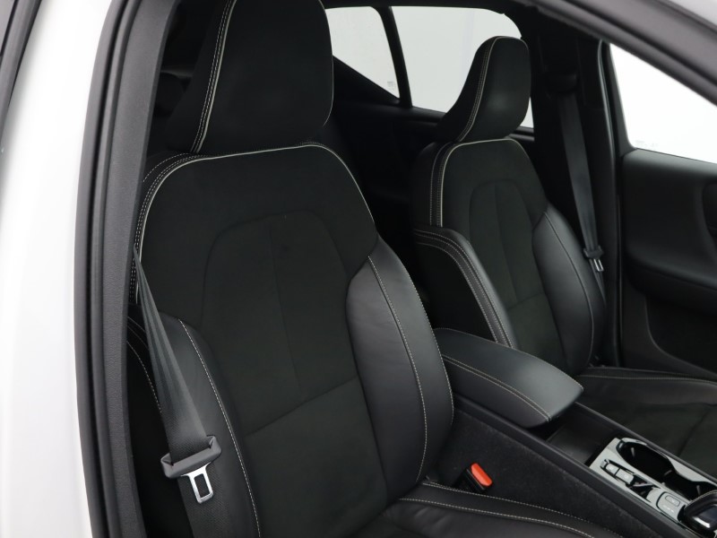 Used Volvo XC40 2021 for sale - 77127647: Photo 38