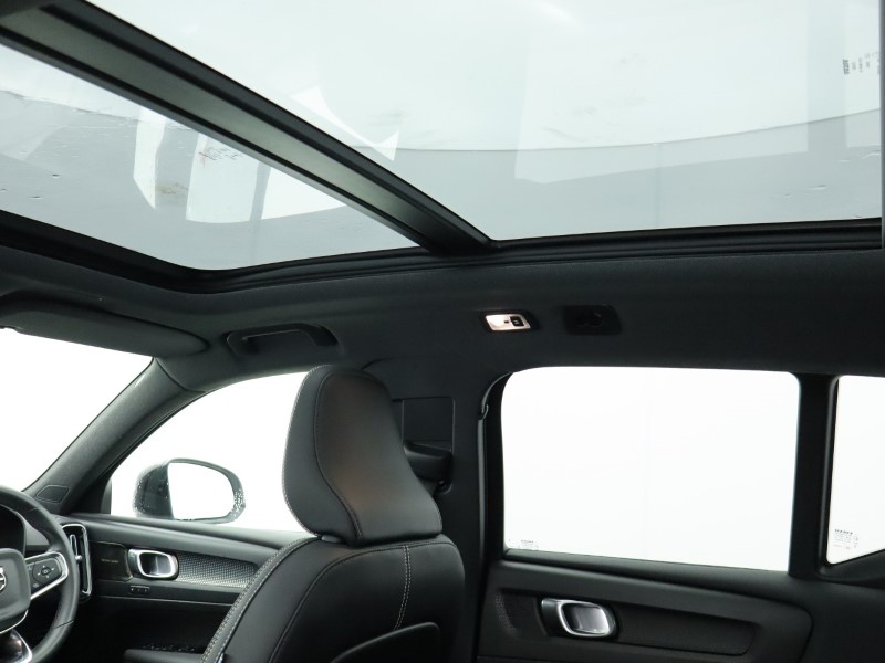 Used Volvo XC40 2021 for sale - 77127647: Photo 42