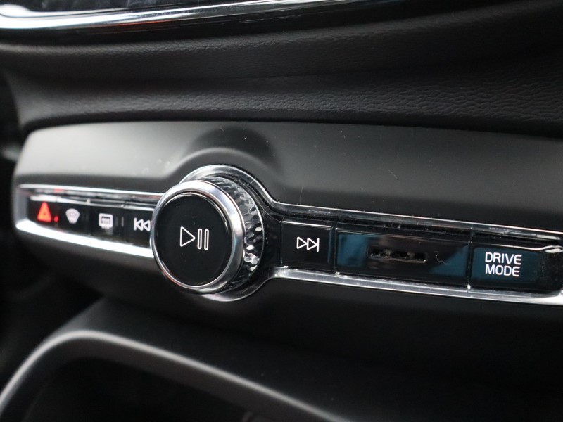 Used Volvo XC40 2021 for sale - 77127647: Photo 58