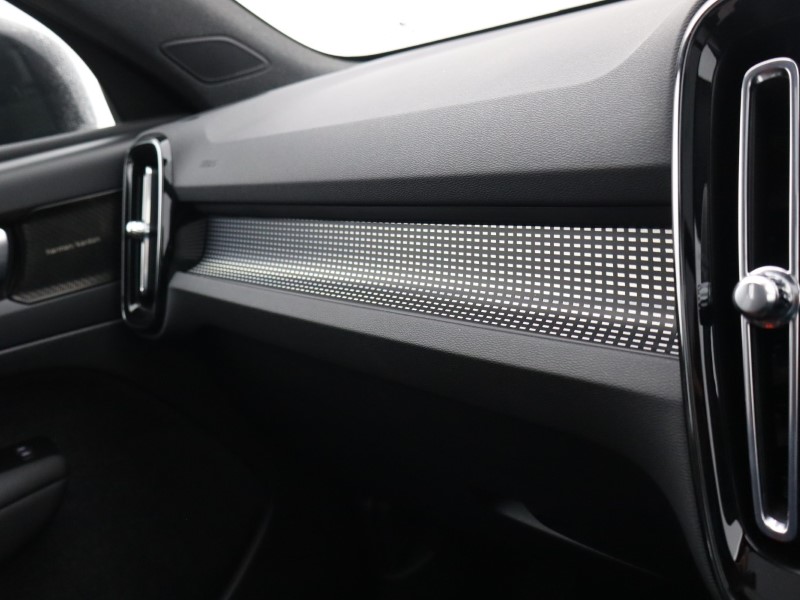 Used Volvo XC40 2021 for sale - 77127647: Photo 63