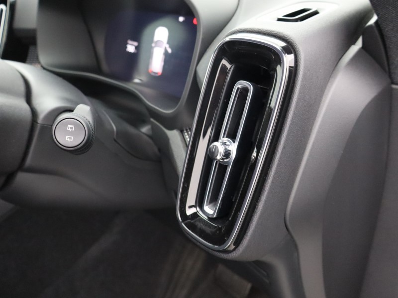 Used Volvo XC40 2025 for sale - 76981346: Photo 20