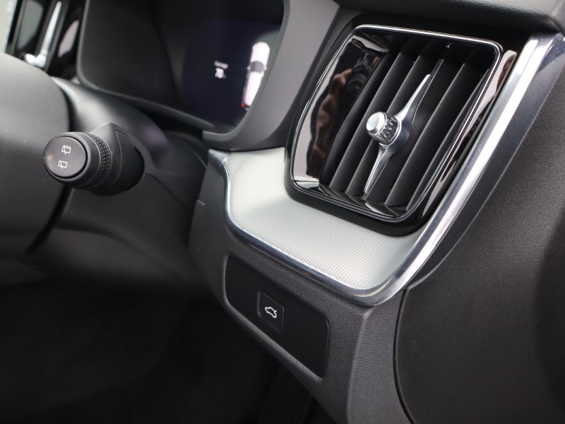 Used Volvo XC60 2025 for sale - 76981412: Photo 21