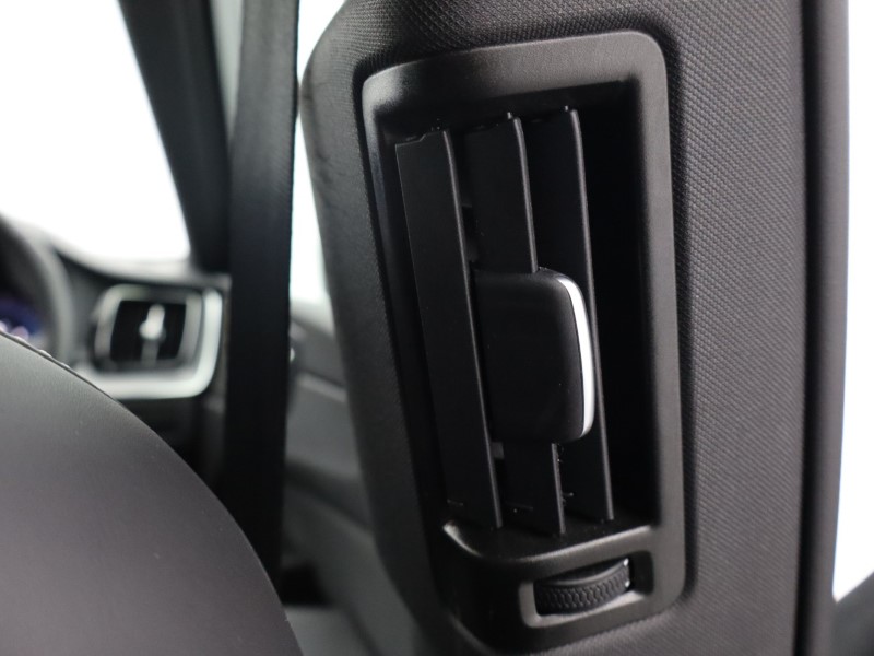 Used Volvo XC60 2025 for sale - 76981412: Photo 32