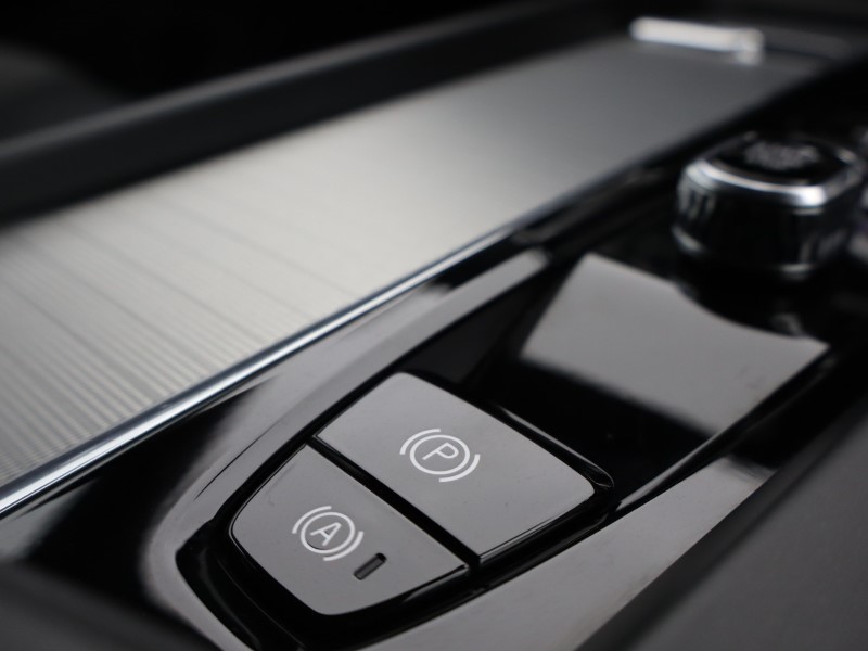 Used Volvo XC60 2025 for sale - 76981412: Photo 47