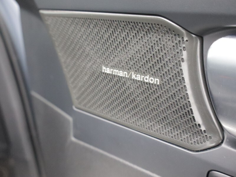 Used Volvo XC40 2023 for sale - 78092981: Photo 31