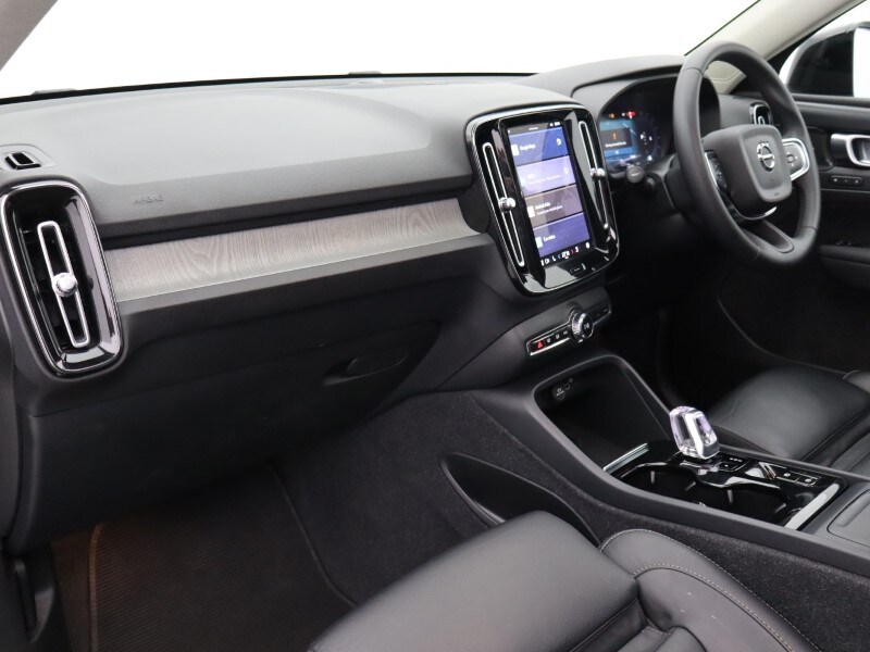 Used Volvo XC40 2023 for sale - 78092981: Photo 40