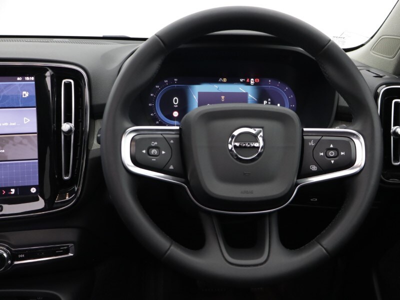 Used Volvo XC40 2023 for sale - 78092981: Photo 48