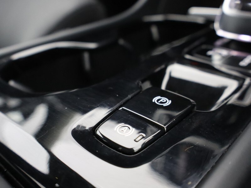 Used Volvo XC40 2023 for sale - 78092981: Photo 61