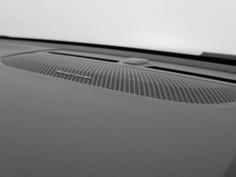 Used Volvo XC40 2023 for sale - 78092981: Photo 64