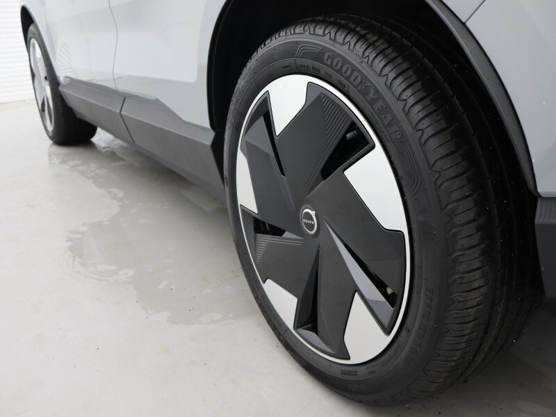 Used Volvo EX30 2025 for sale - 77640869: Photo 12