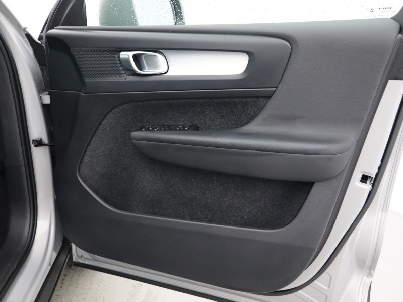 Used Volvo XC40 2025 for sale - 76981826: Photo 29