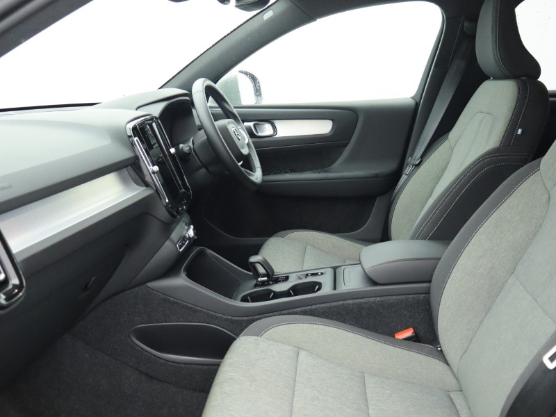 Used Volvo XC40 2025 for sale - 76981826: Photo 4