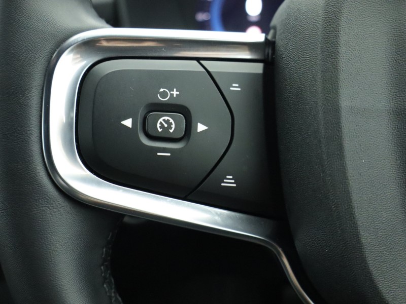 Used Volvo XC40 2025 for sale - 76981826: Photo 46